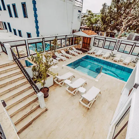 The Lume Boutique & Restaurant & Hotell *