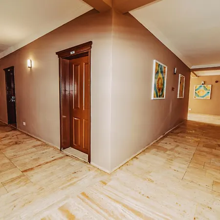 The Lume Boutique & Restaurant & Hotell *