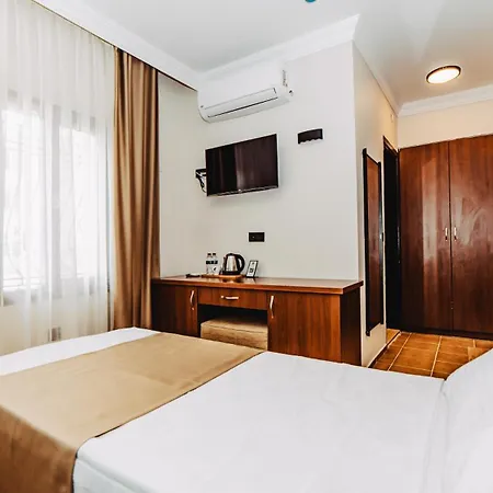 The Lume Boutique & Restaurant & Hotell *