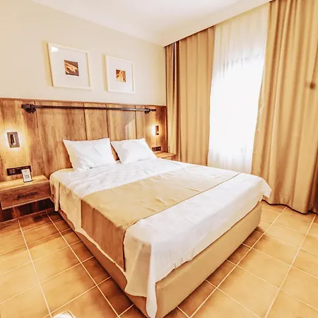 Hotell The Lume Boutique & Restaurant & *