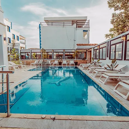 The Lume Boutique & Restaurant &