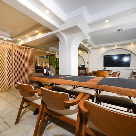 Hotel The Lume Boutique & Restaurant & *