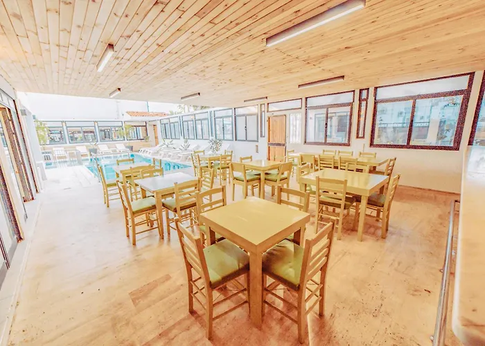 The Lume Boutique & Restaurant & בודרום