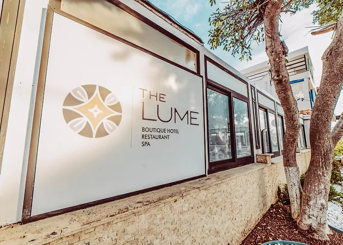 The Lume Boutique & Restaurant & מלון *