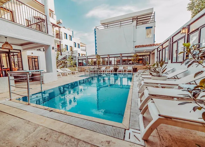 The Lume Boutique & Restaurant & מלון *