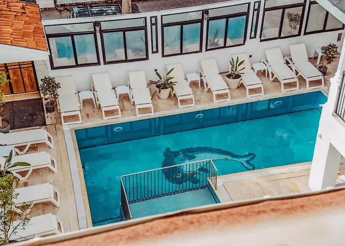 The Lume Boutique & Restaurant & מלון *