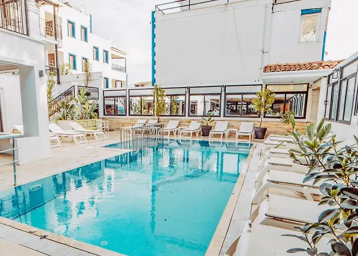 The Lume Boutique & Restaurant & *